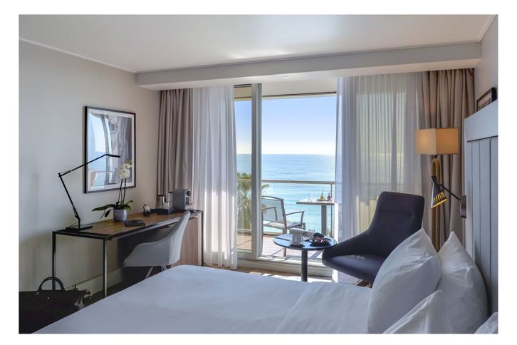 Superior room - Sea View retouchée-min.jpg